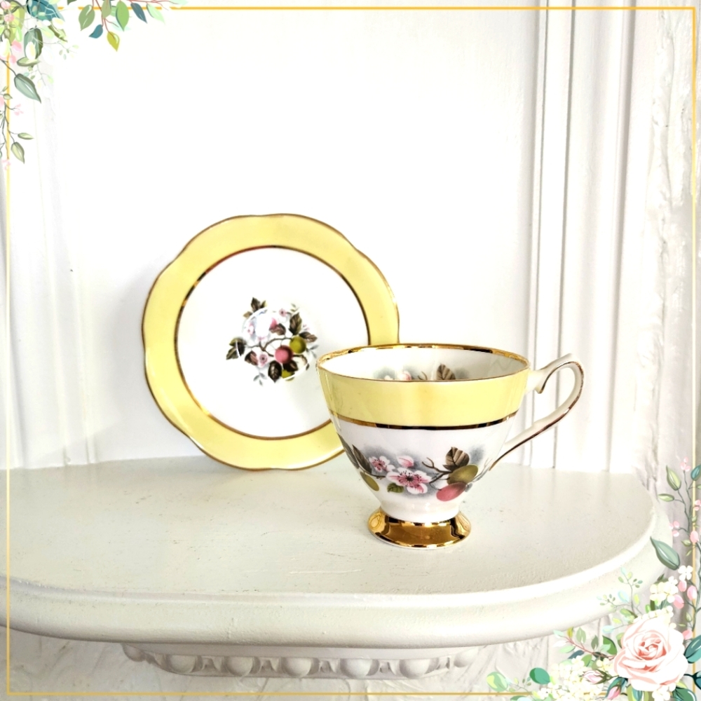 Vintage Stratford Footed Fine Bone China Mauve Tea Cup and Saucer 